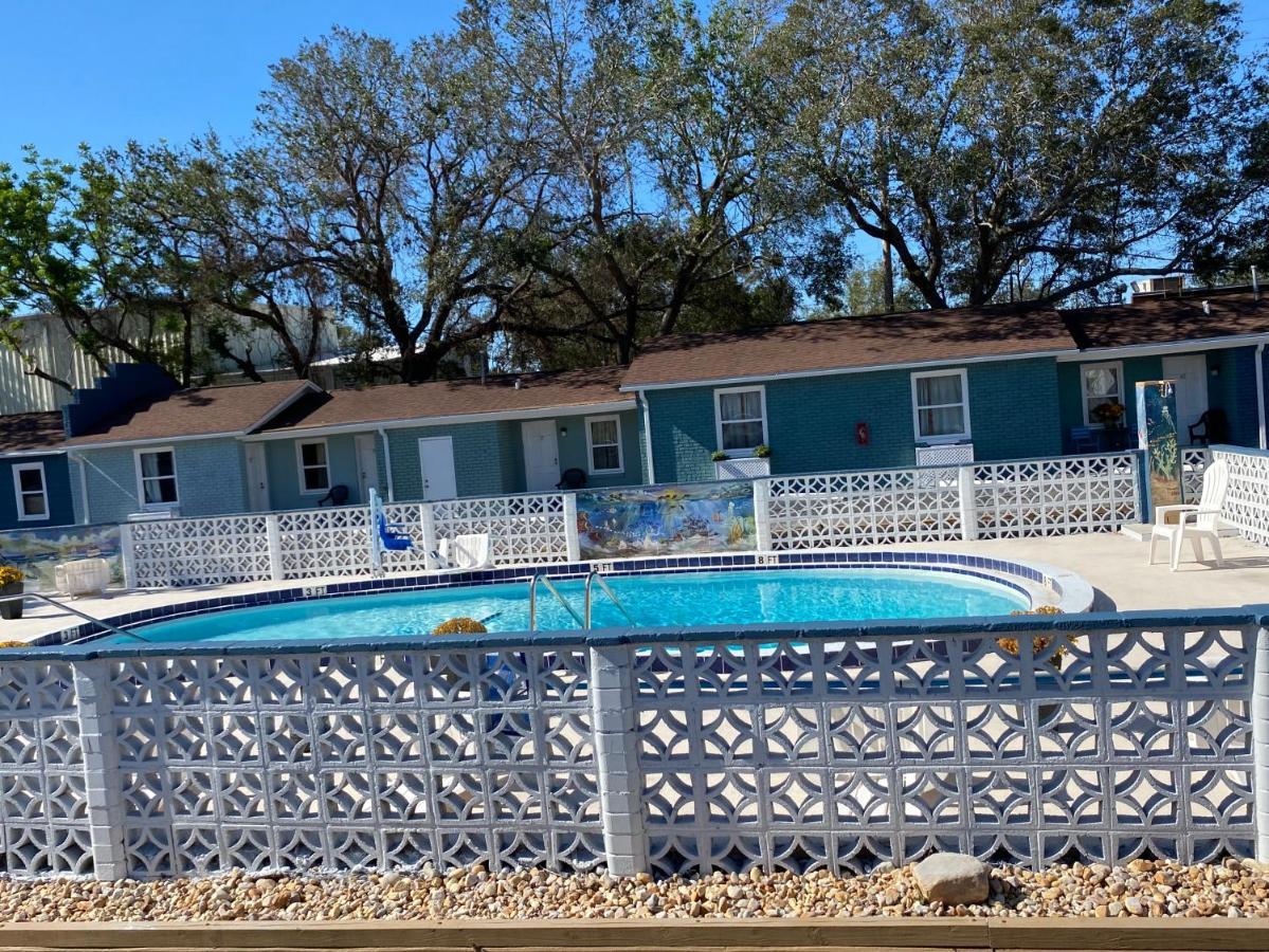 Gulf Coast Inn ガルフブリーズ エクステリア 写真