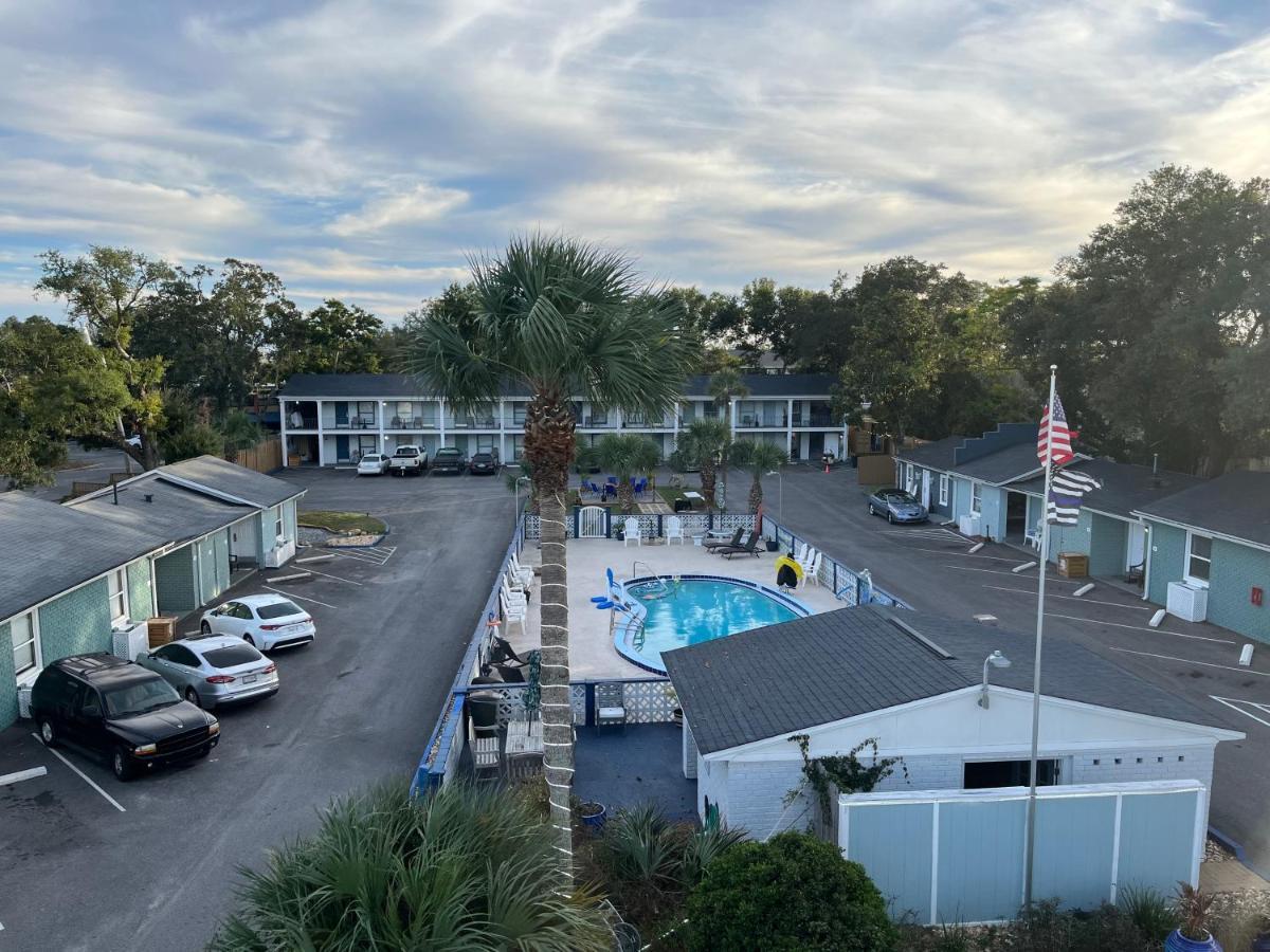 Gulf Coast Inn ガルフブリーズ エクステリア 写真